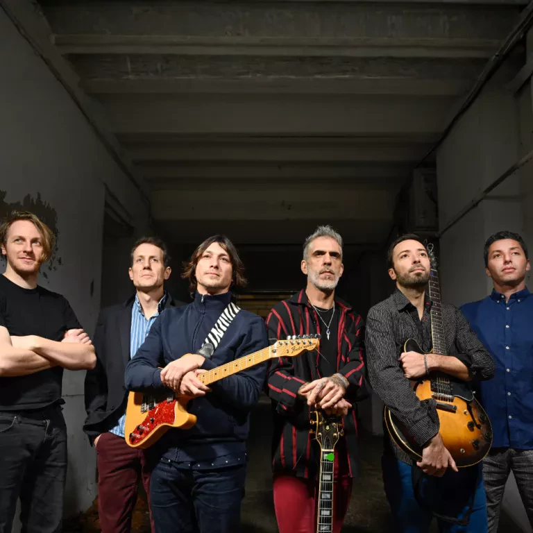 Les Doigts de L’Homme